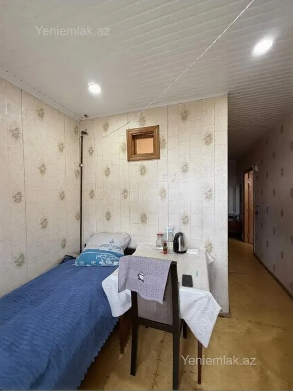 Satılır 2 otaqlı köhnə tikili 65 m²