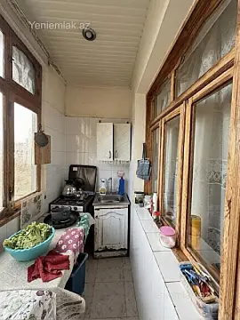 Satılır 2 otaqlı köhnə tikili 65 m²