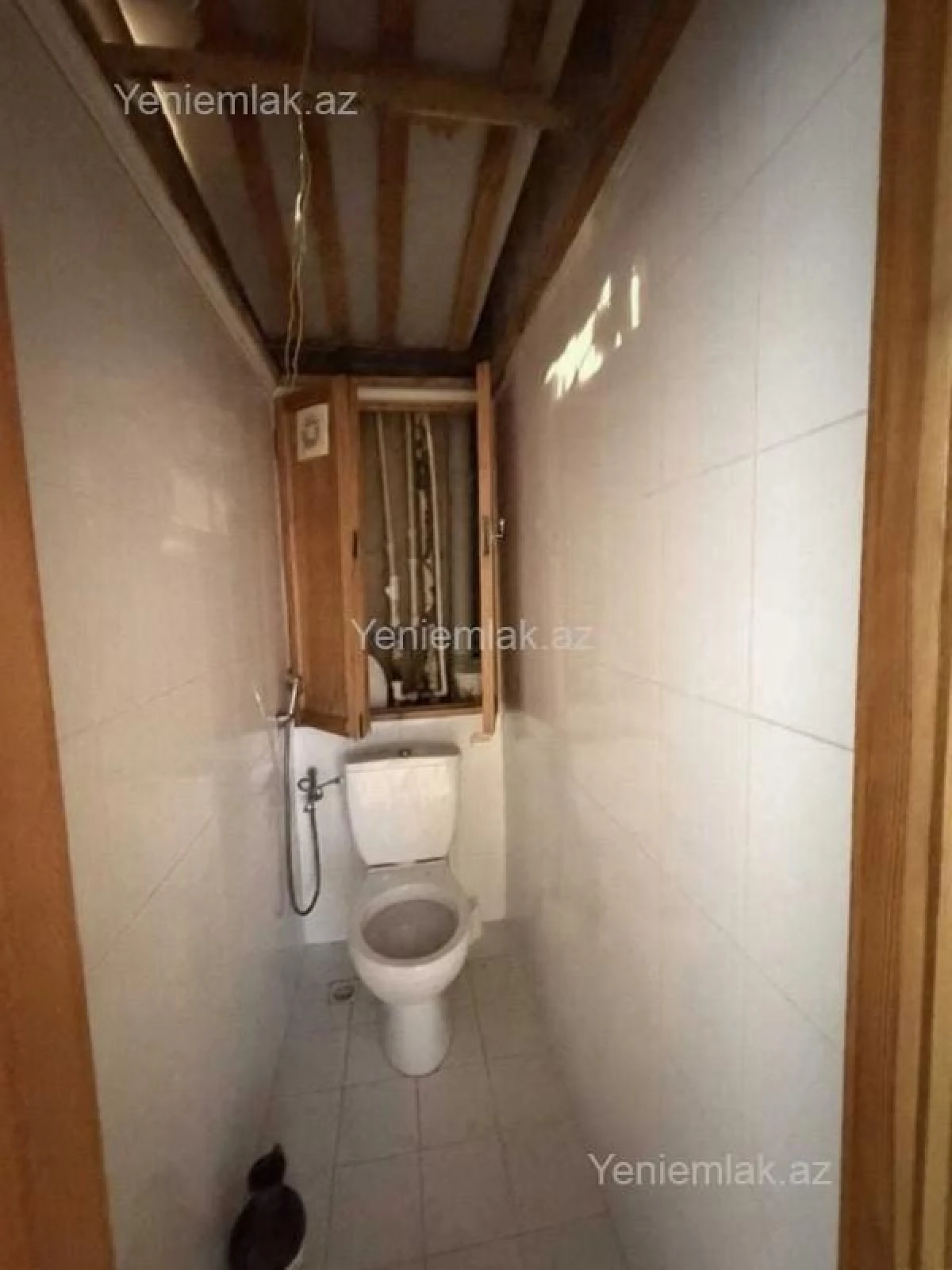 Satılır 2 otaqlı köhnə tikili 65 m²