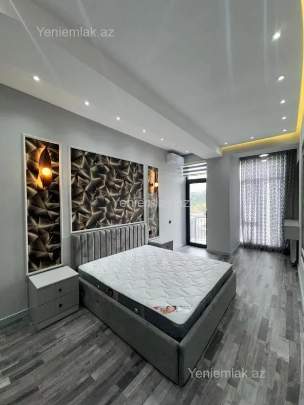 Satılır 4 otaqlı yeni tikili 131 m²