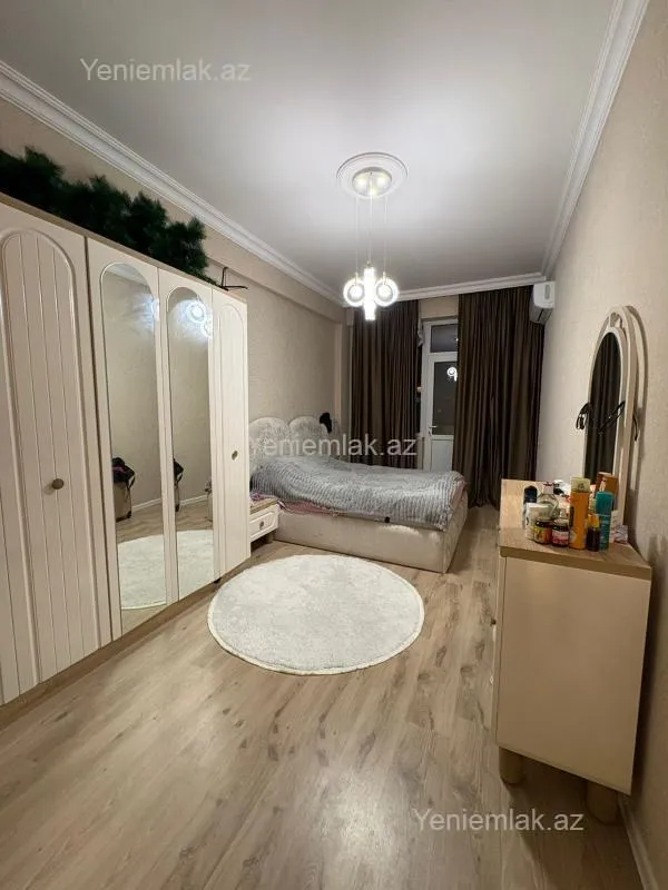 Satılır 2 otaqlı yeni tikili 61 m²