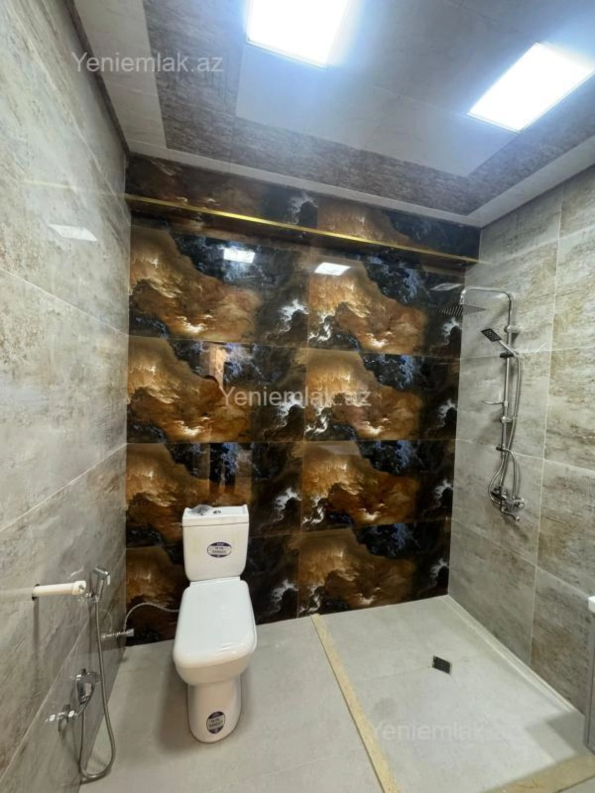 Satılır 3 otaqlı yeni tikili 61 m²