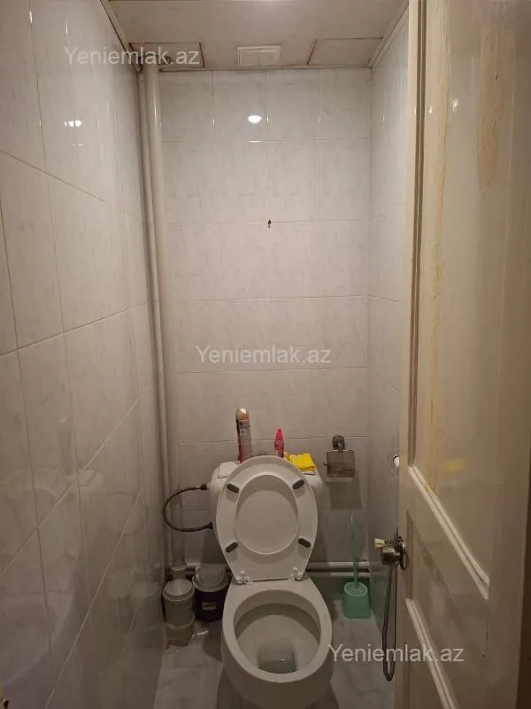 Satılır 2 otaqlı köhnə tikili 60 m²