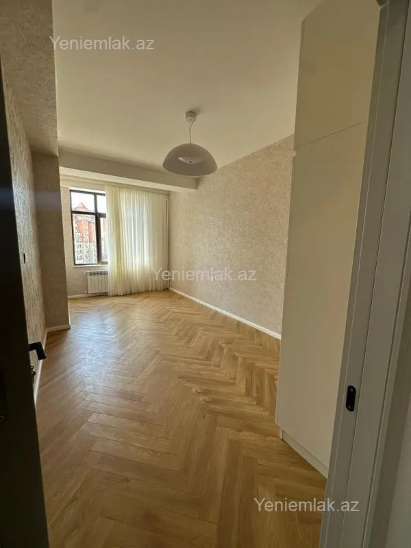 Satılır 2 otaqlı yeni tikili 85 m²