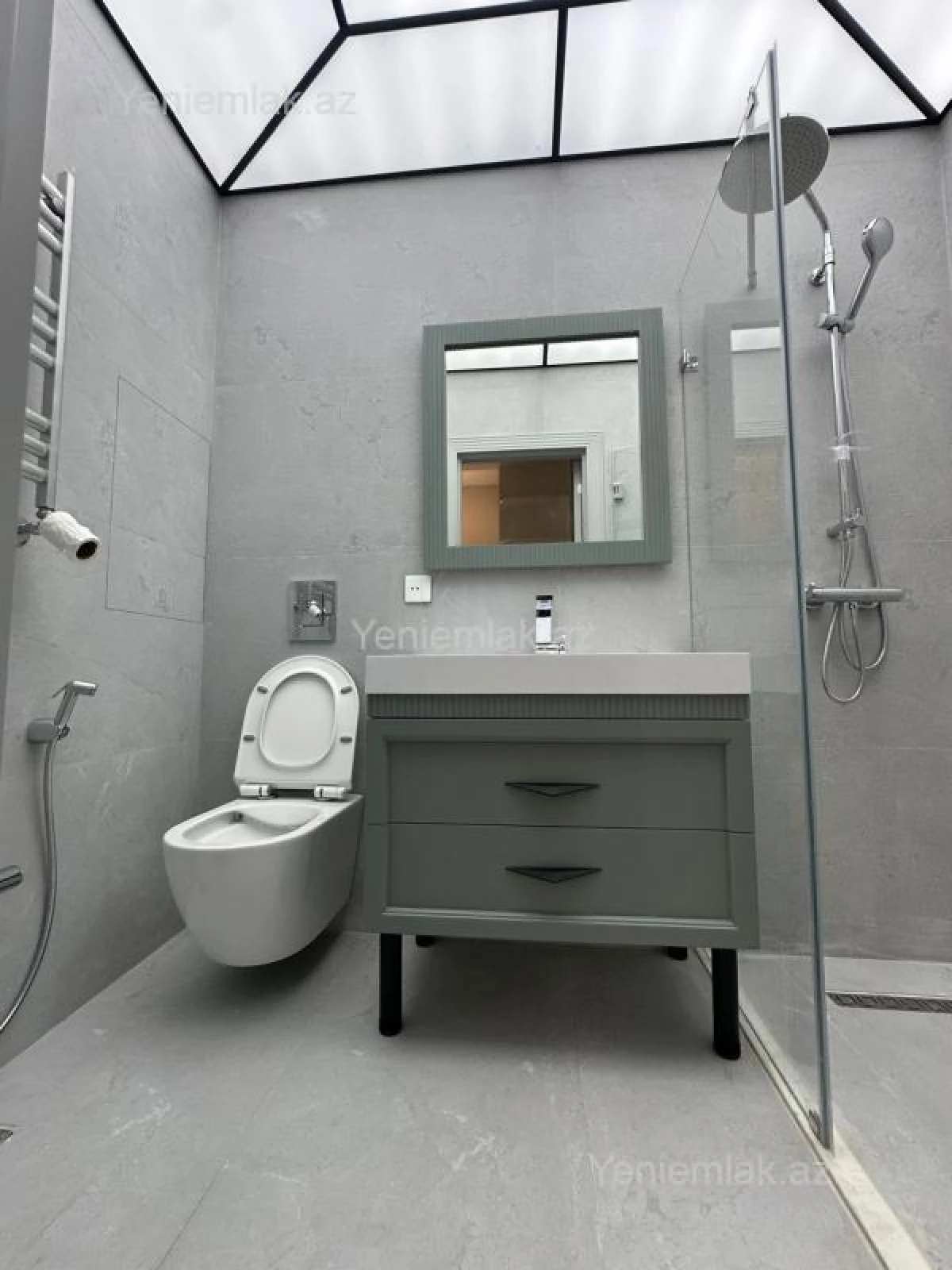 Satılır 2 otaqlı yeni tikili 85 m²