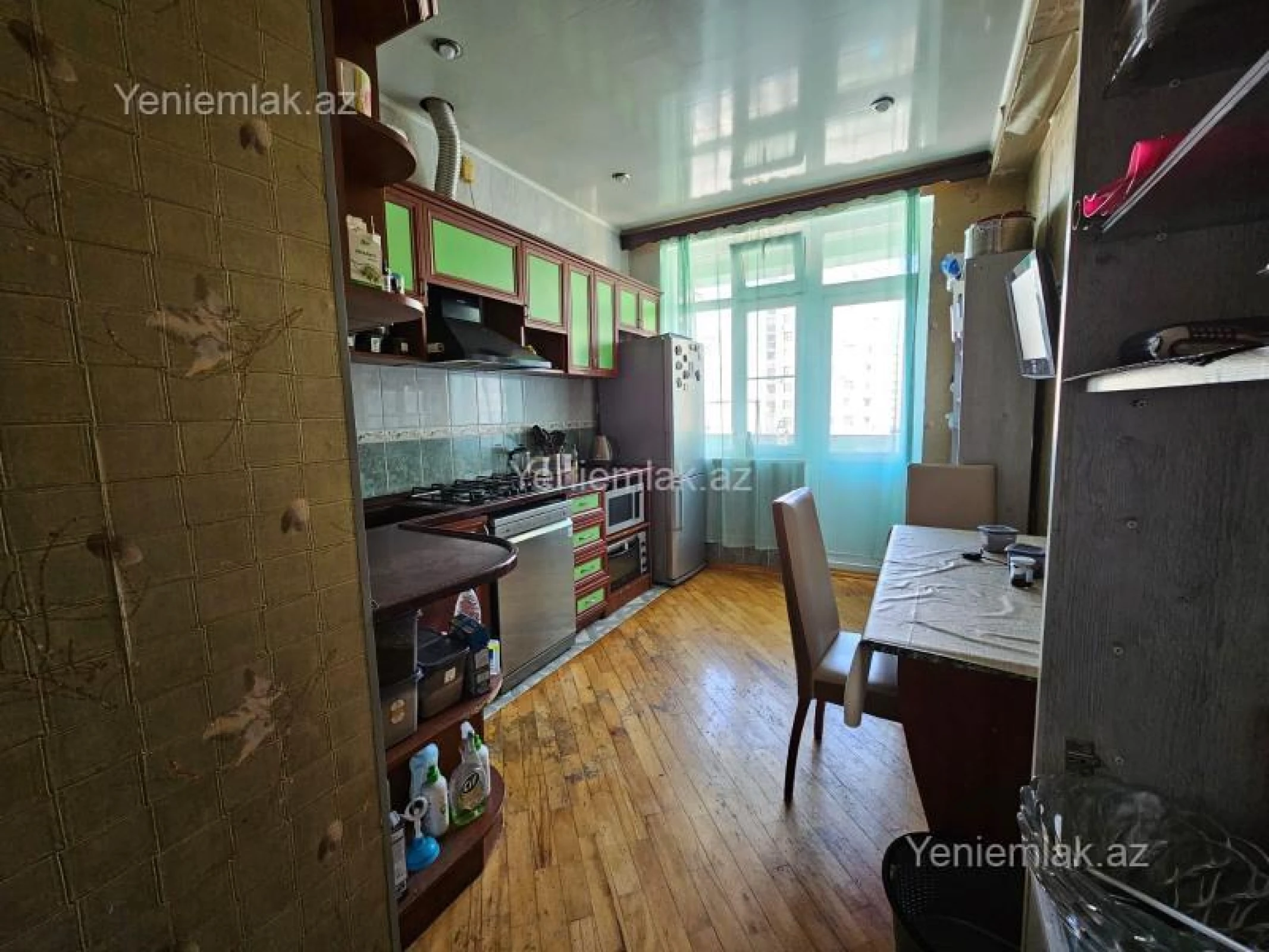 Satılır 3 otaqlı yeni tikili 80 m²