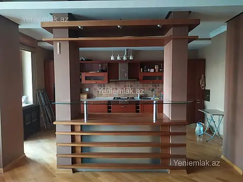 Satılır 4 otaqlı yeni tikili 170 m²