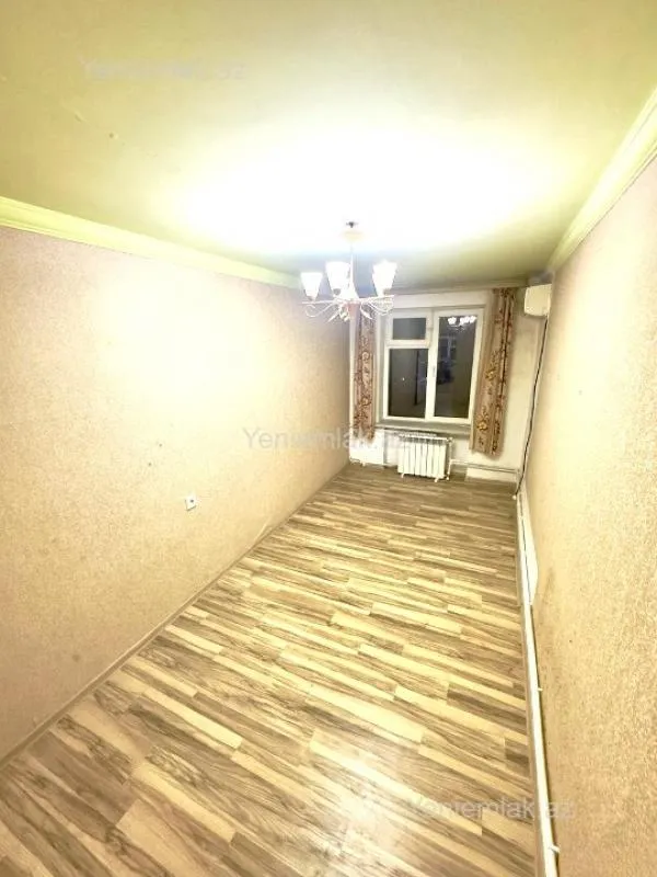 Satılır 2 otaqlı köhnə tikili 55 m²