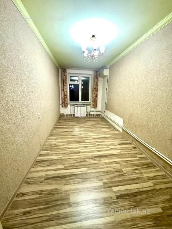 Satılır 2 otaqlı köhnə tikili 55 m²