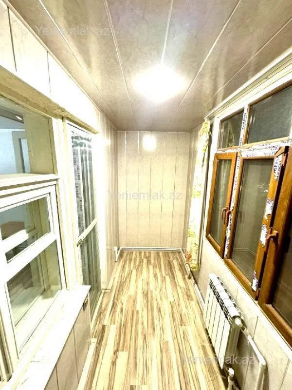 Satılır 2 otaqlı köhnə tikili 55 m²