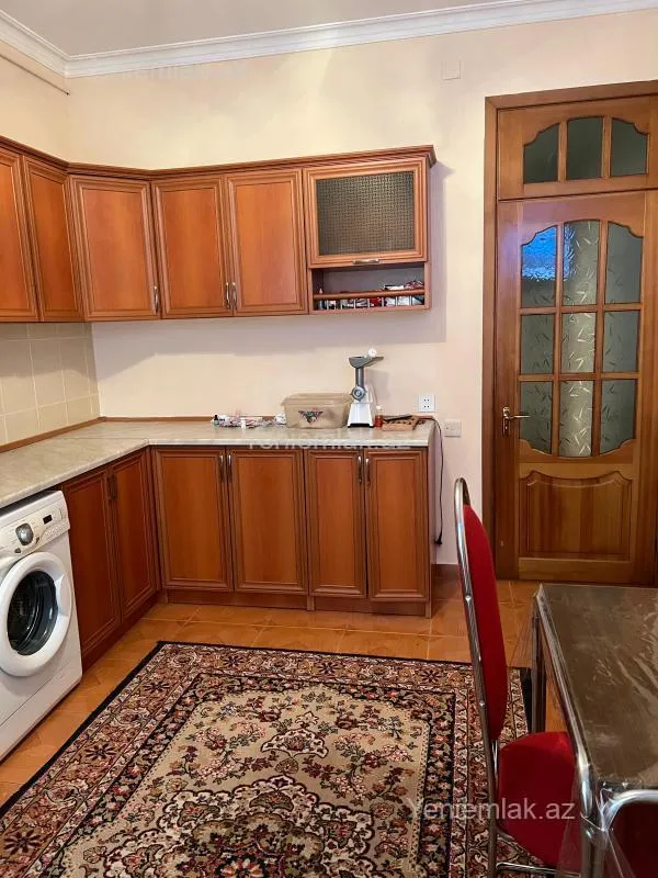 Satılır 3 otaqlı yeni tikili 100 m²