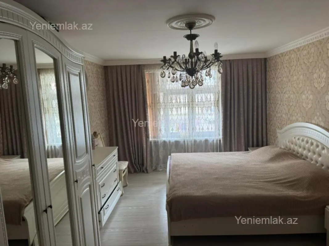 Satılır 4 otaqlı köhnə tikili 78 m²