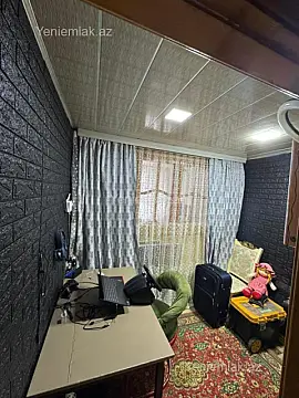 Satılır 4 otaqlı köhnə tikili 78 m²