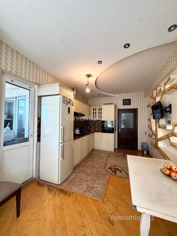 Satılır 3 otaqlı yeni tikili 119 m²