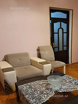 Satılır 7 otaqlı həyət evi 200 m²