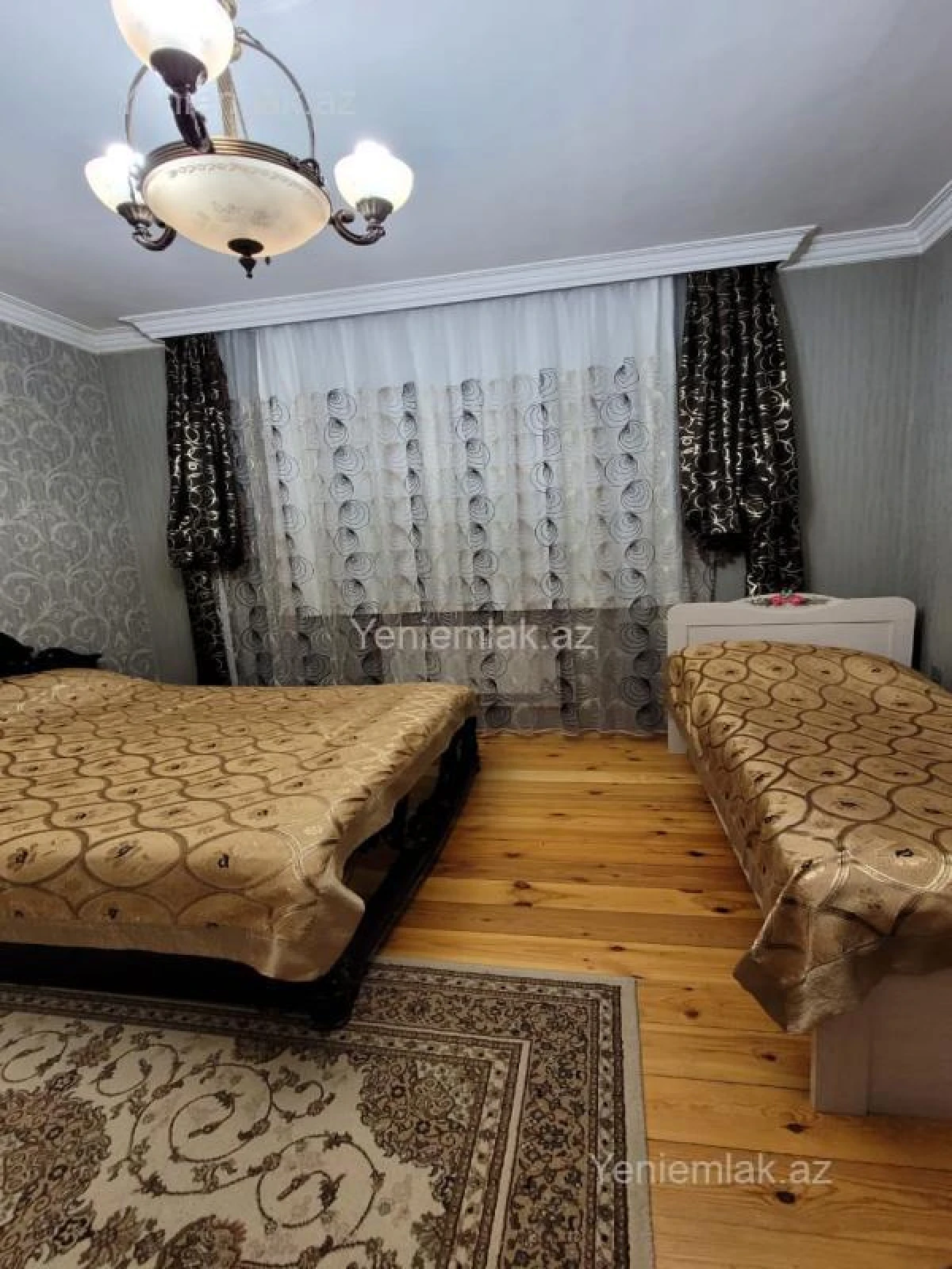 Satılır 7 otaqlı həyət evi 200 m²