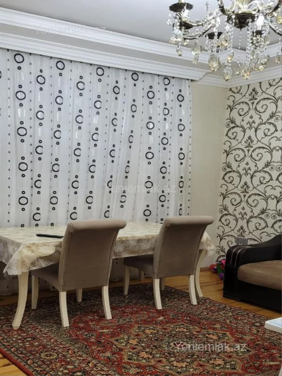 Satılır 7 otaqlı həyət evi 200 m²