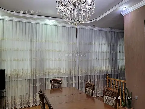 Satılır 7 otaqlı həyət evi 200 m²