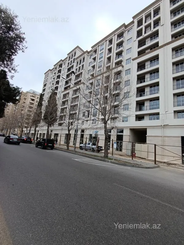 Satılır 3 otaqlı yeni tikili 138 m²