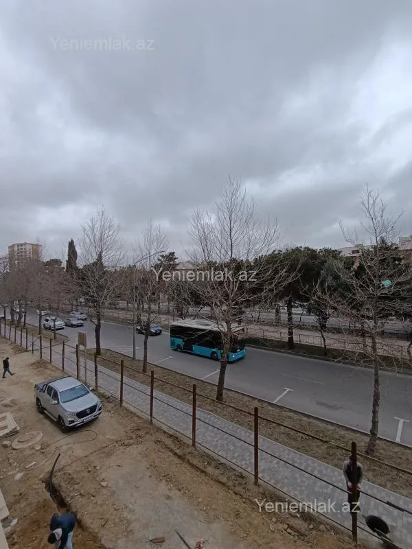 Satılır 3 otaqlı yeni tikili 138 m²