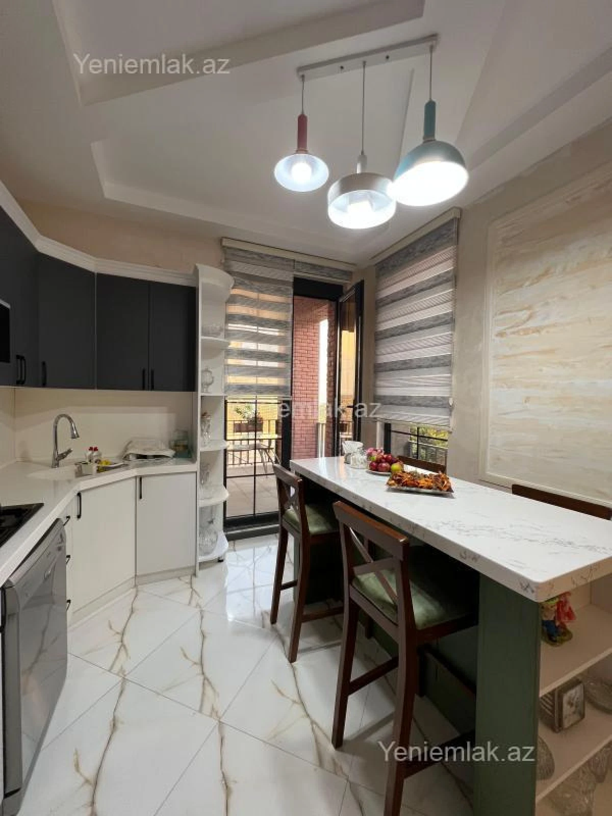 Satılır 5 otaqlı həyət evi 150 m²
