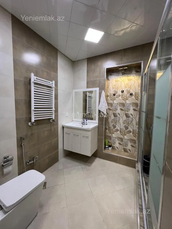 Satılır 5 otaqlı həyət evi 150 m²