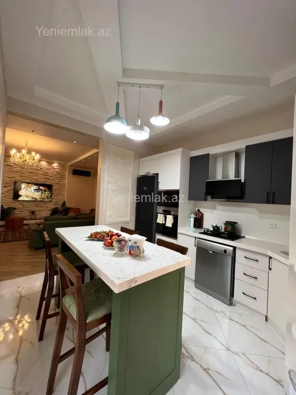 Satılır 5 otaqlı həyət evi 150 m²