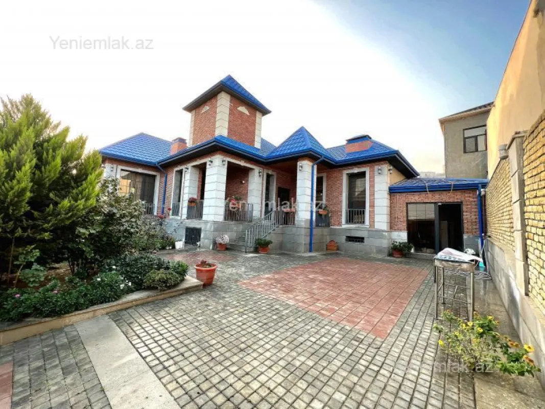 Satılır 5 otaqlı həyət evi 150 m²