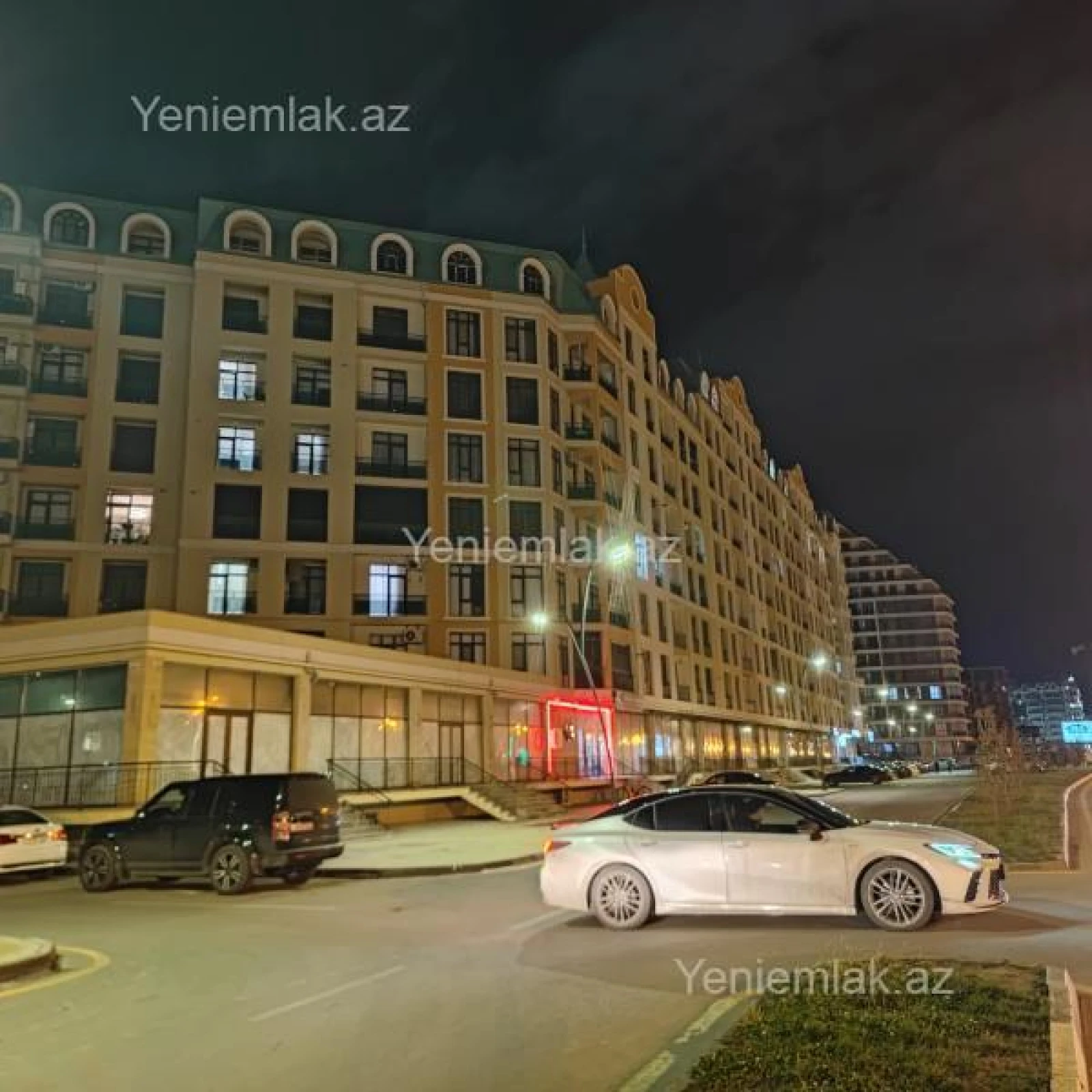 Satılır 2 otaqlı yeni tikili 60 m²