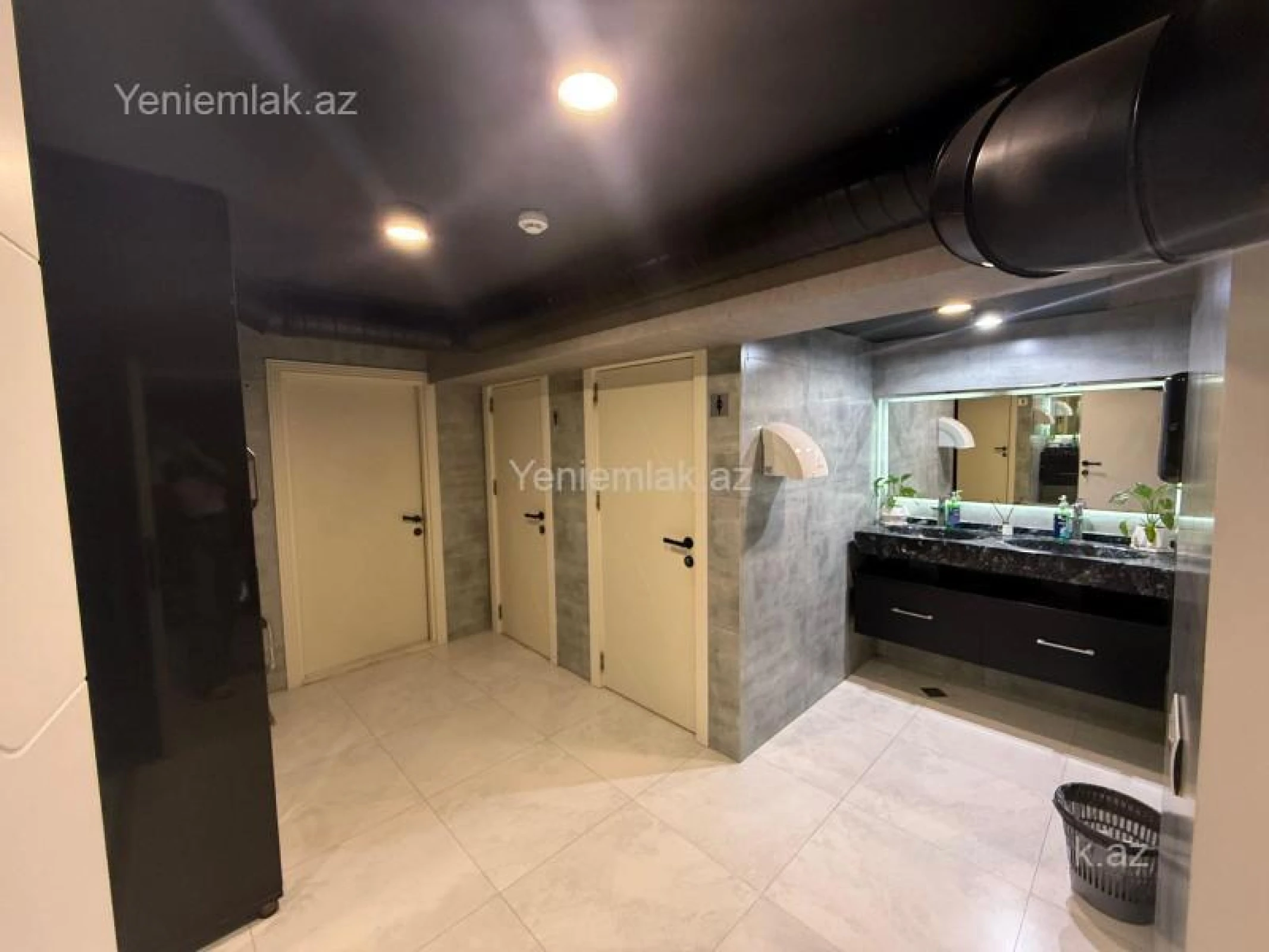 Satılır 3 otaqlı ofis 115 m²