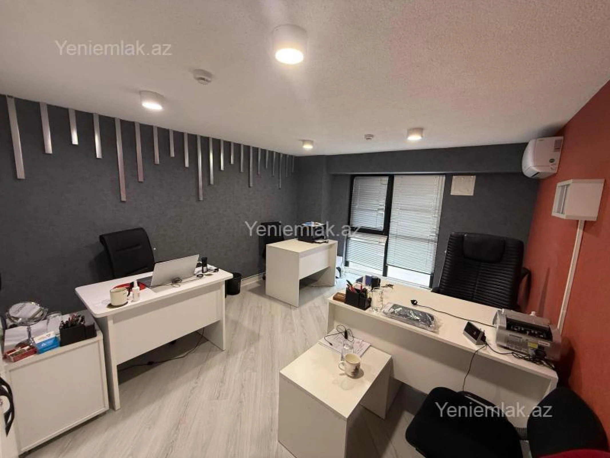 Satılır 3 otaqlı ofis 115 m²