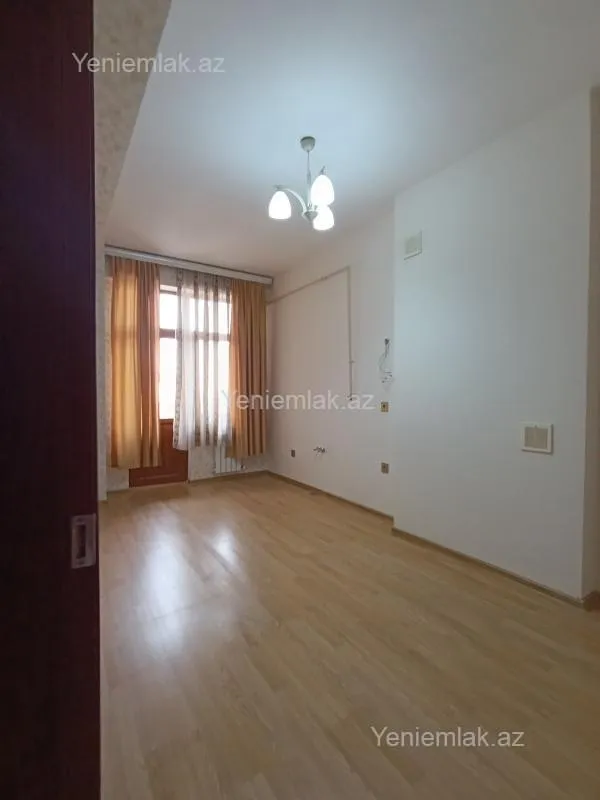 Satılır 1 otaqlı yeni tikili 55 m²