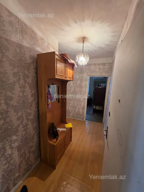 Satılır 1 otaqlı köhnə tikili 45 m²