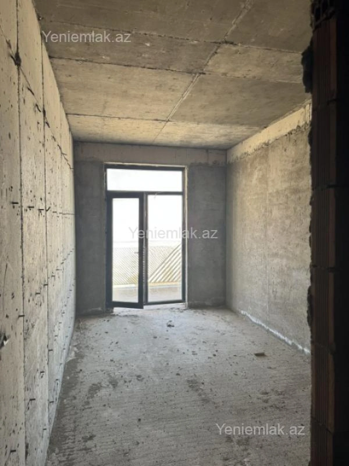 Satılır 3 otaqlı yeni tikili 120 m²