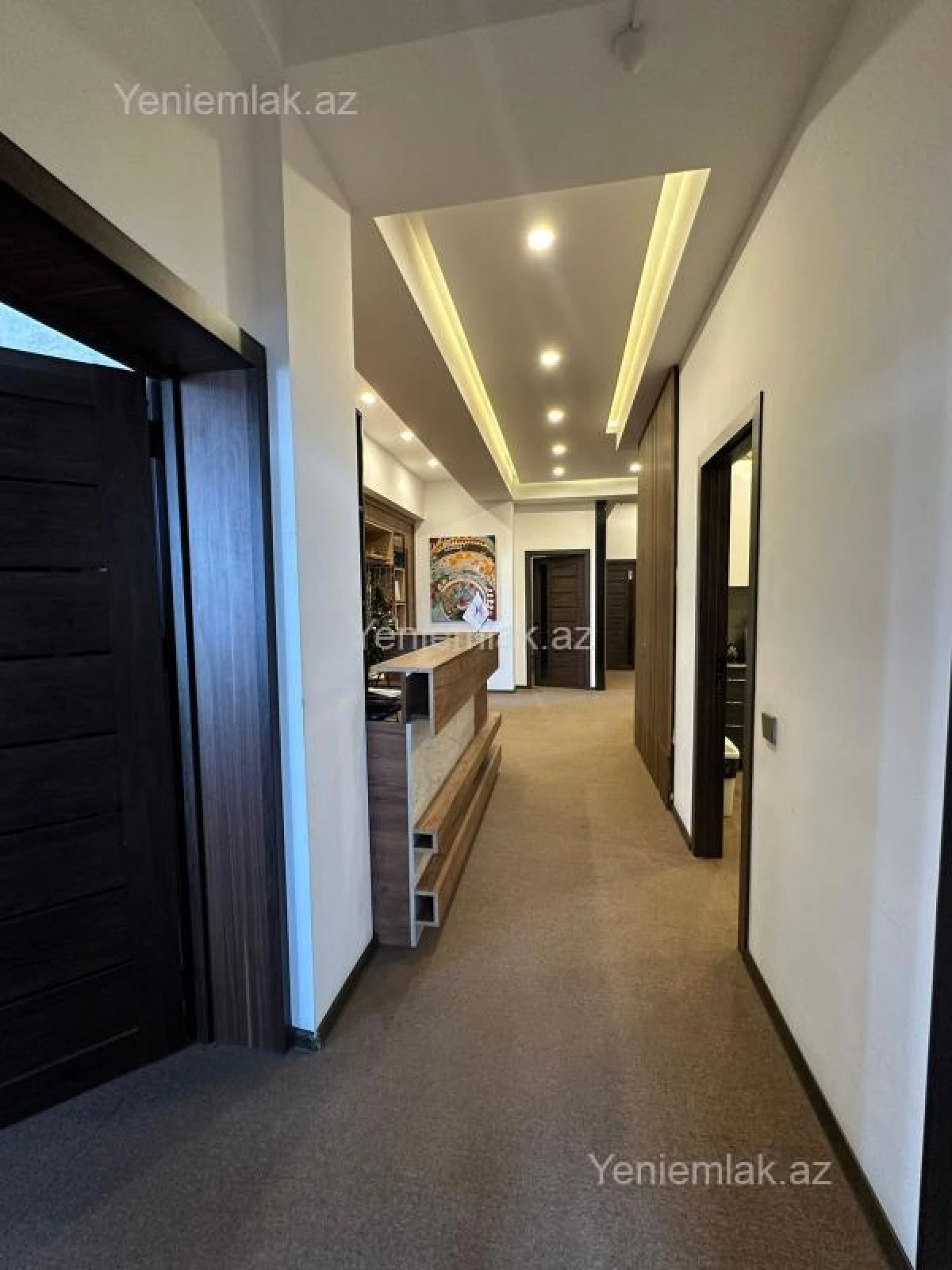 Satılır 4 otaqlı ofis 171 m²