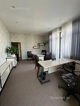 Satılır 4 otaqlı ofis 171 m²