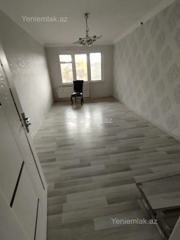 Satılır 3 otaqlı köhnə tikili 70 m²
