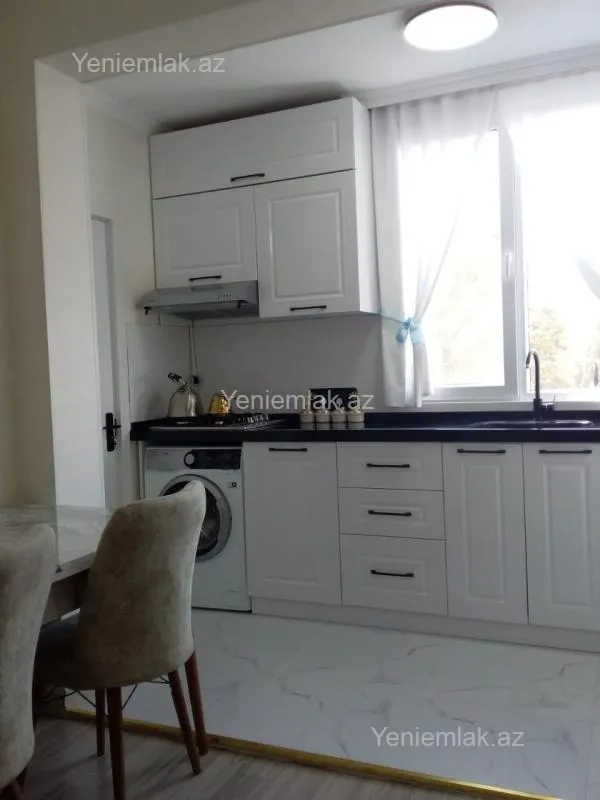 Satılır 3 otaqlı köhnə tikili 55 m²