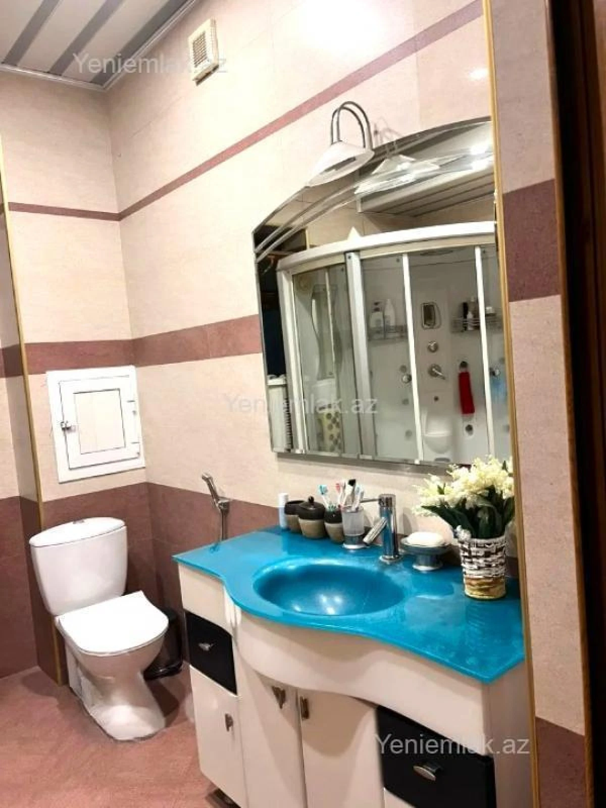 Satılır 4 otaqlı yeni tikili 200 m²