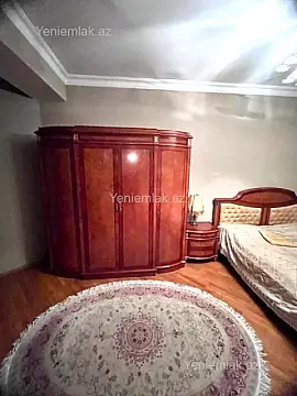 Satılır 4 otaqlı yeni tikili 200 m²