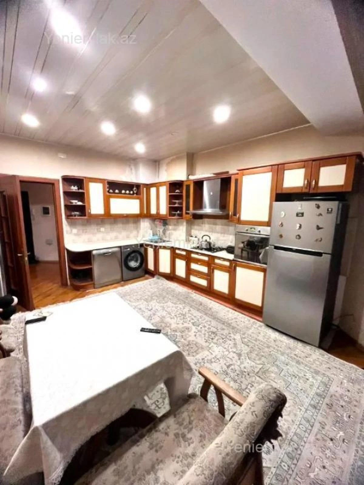 Satılır 4 otaqlı yeni tikili 200 m²