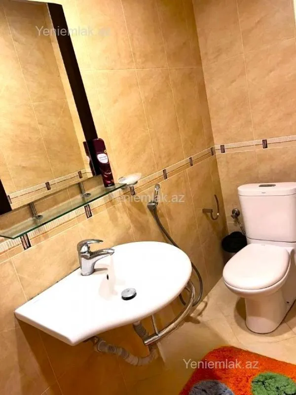 Satılır 4 otaqlı yeni tikili 200 m²