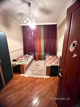 Satılır 4 otaqlı yeni tikili 200 m²