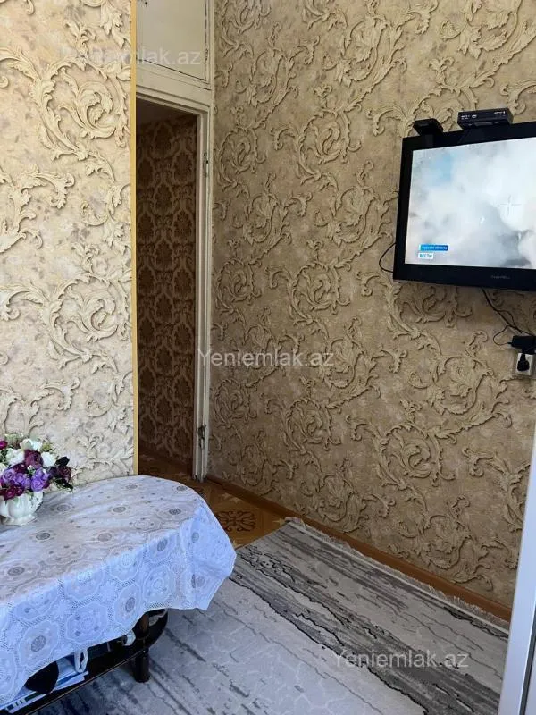 Satılır 1 otaqlı köhnə tikili 50 m²