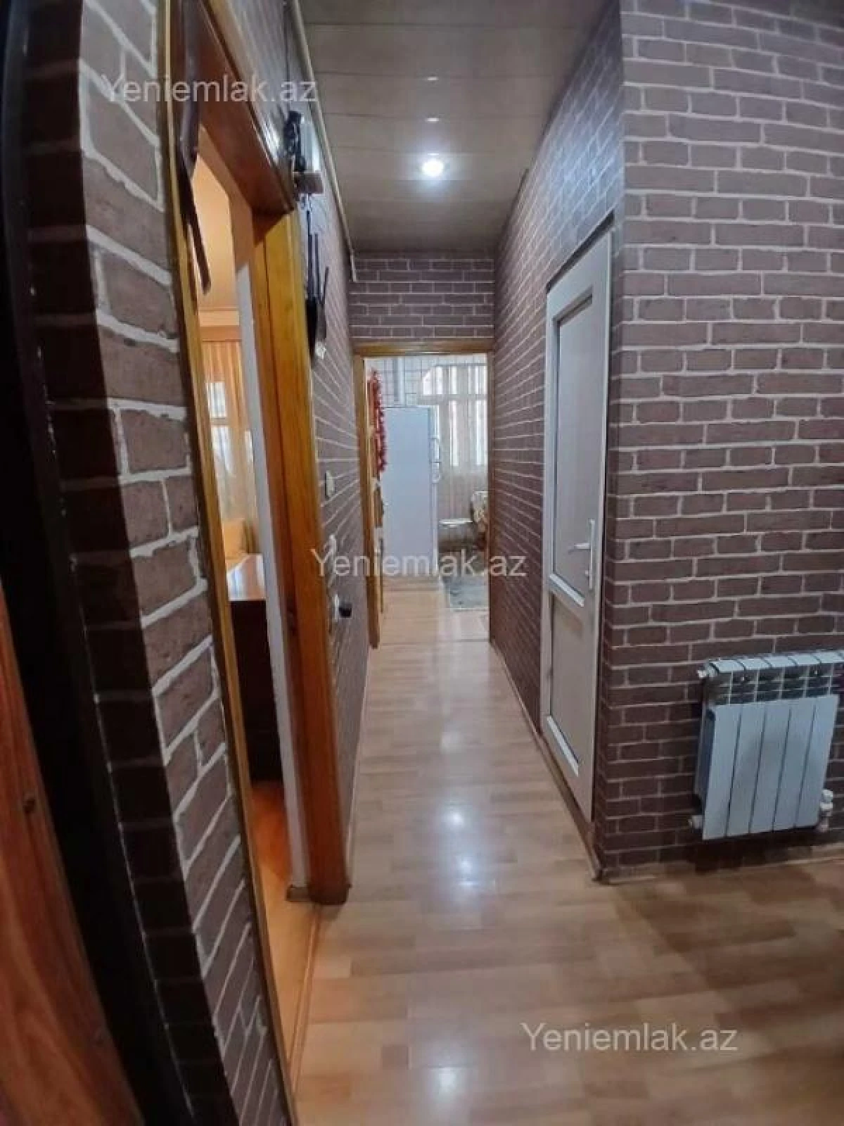 Satılır 2 otaqlı köhnə tikili 70 m²