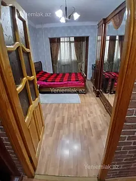Satılır 2 otaqlı köhnə tikili 70 m²