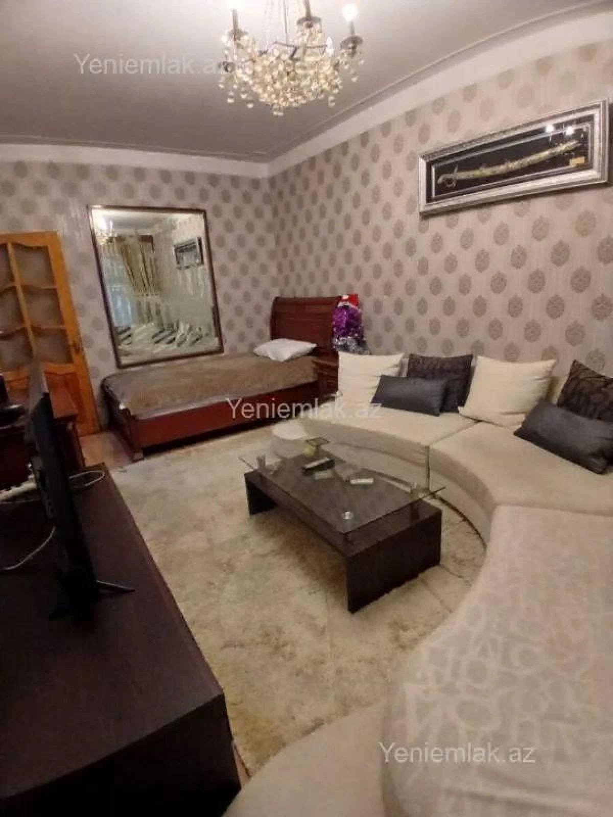 Satılır 2 otaqlı köhnə tikili 70 m²