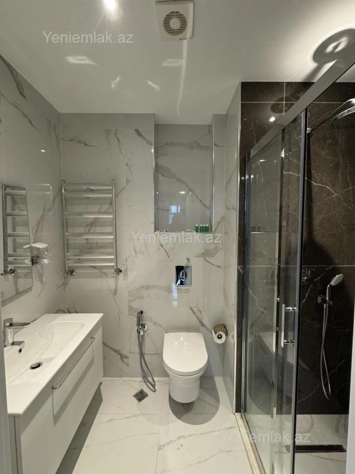 Satılır 3 otaqlı yeni tikili 50 m²