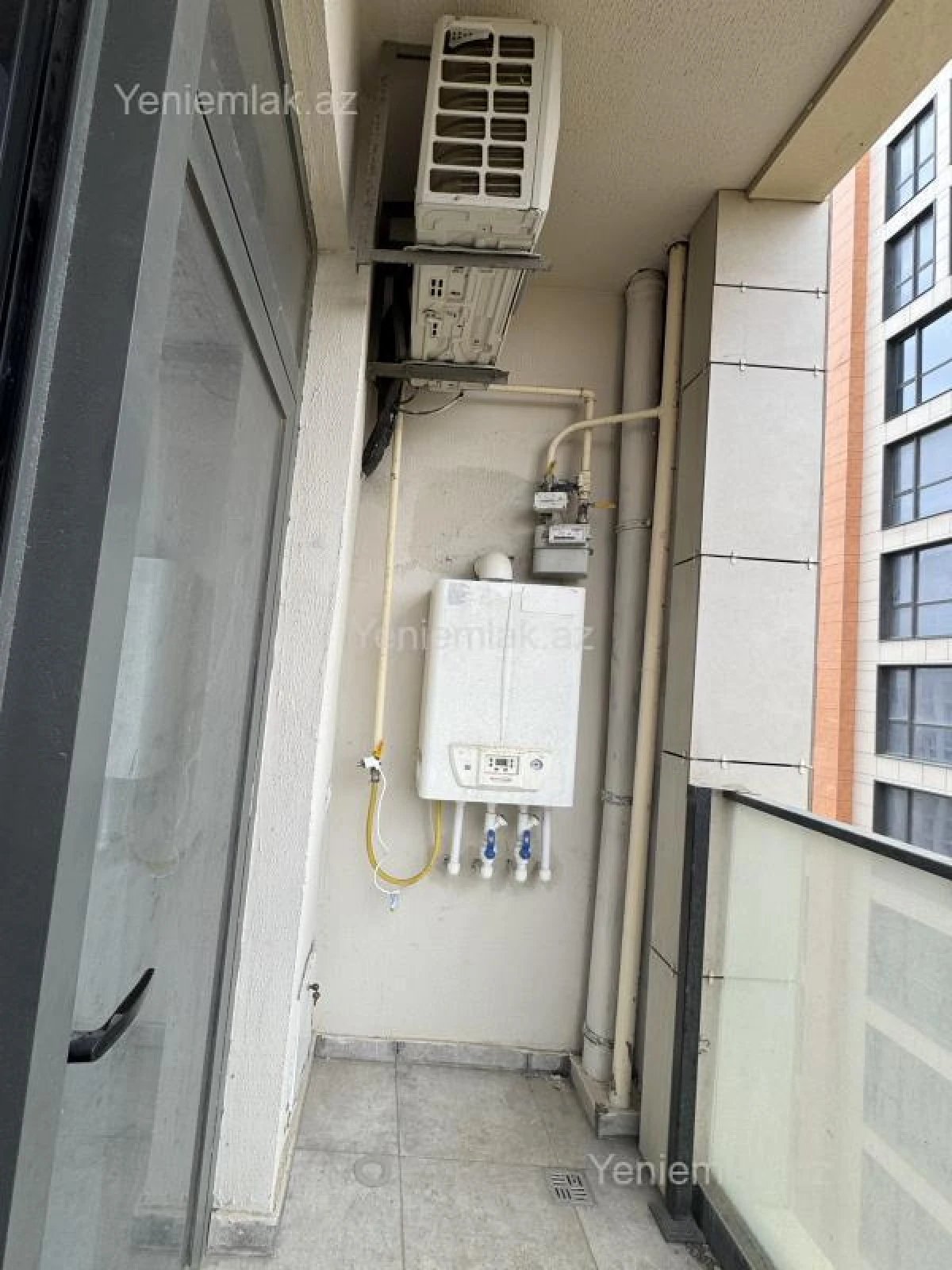 Satılır 3 otaqlı yeni tikili 50 m²