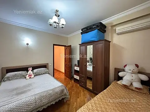 Satılır 3 otaqlı yeni tikili 125 m²